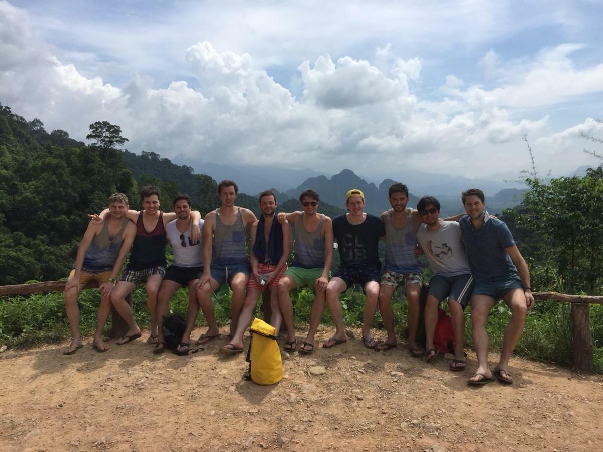 เขาสก เอเวอร์กรีน เฮ้าส์ Hotel Khao Sok National Park ภายนอก รูปภาพ