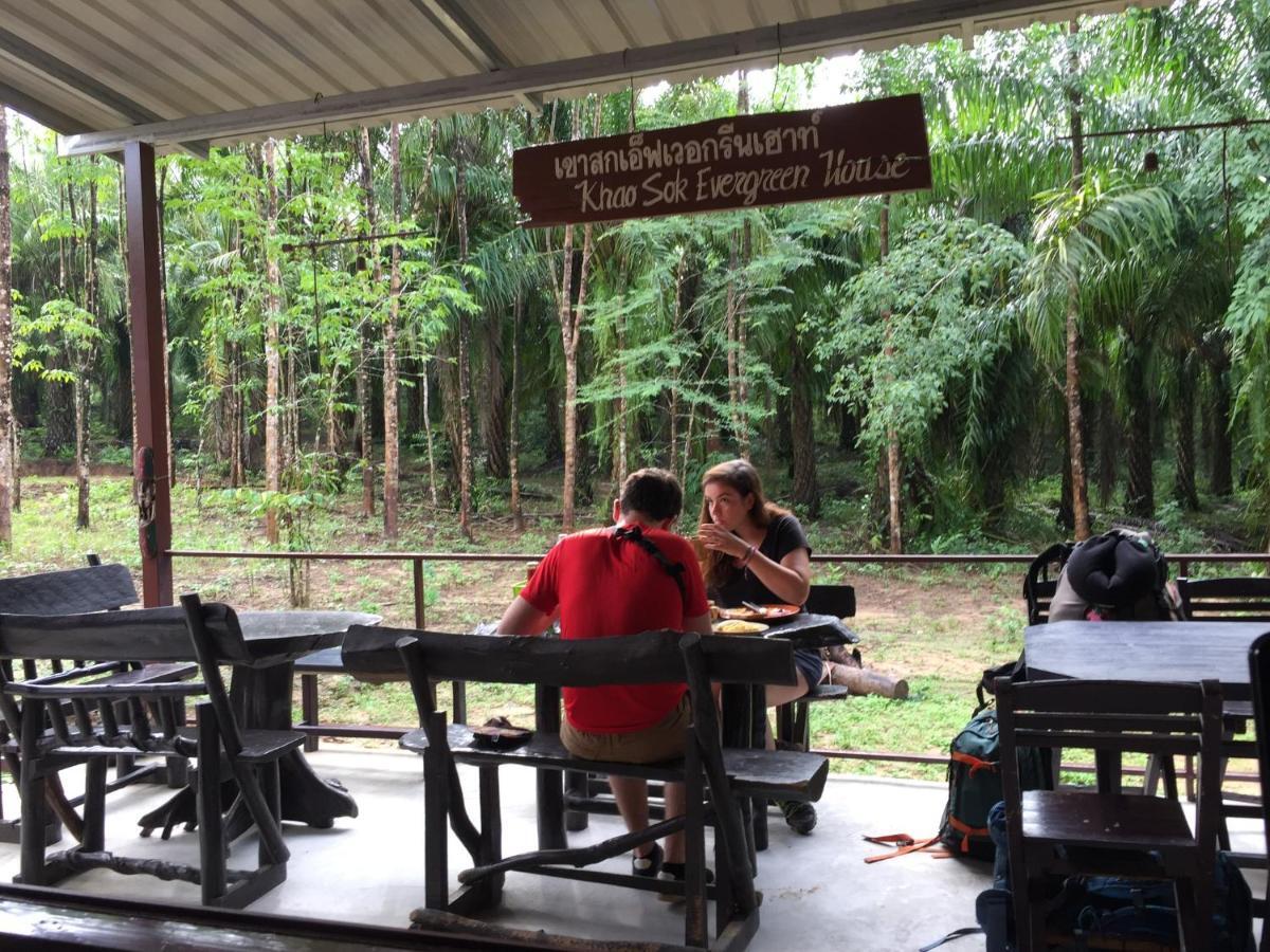 เขาสก เอเวอร์กรีน เฮ้าส์ Hotel Khao Sok National Park ภายนอก รูปภาพ