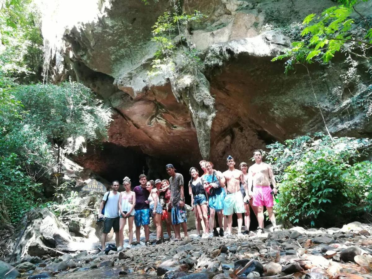 เขาสก เอเวอร์กรีน เฮ้าส์ Hotel Khao Sok National Park ภายนอก รูปภาพ